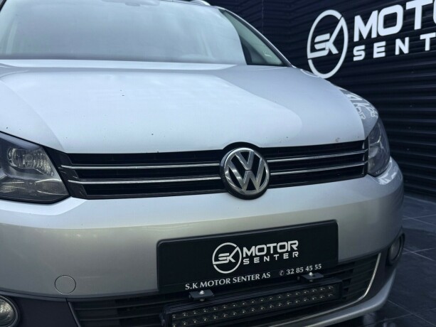 volkswagen-touran-diesel-2017-big-4
