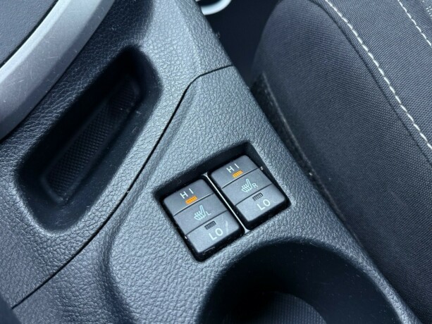 toyota-auris-elektrisitetbensin-2015-big-25
