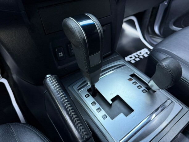 mitsubishi-pajero-diesel-2011-big-22