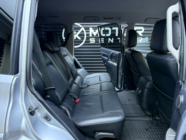 mitsubishi-pajero-diesel-2011-big-27