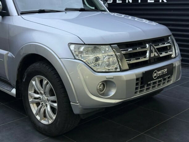 mitsubishi-pajero-diesel-2011-big-2