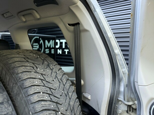 mitsubishi-pajero-diesel-2011-big-30