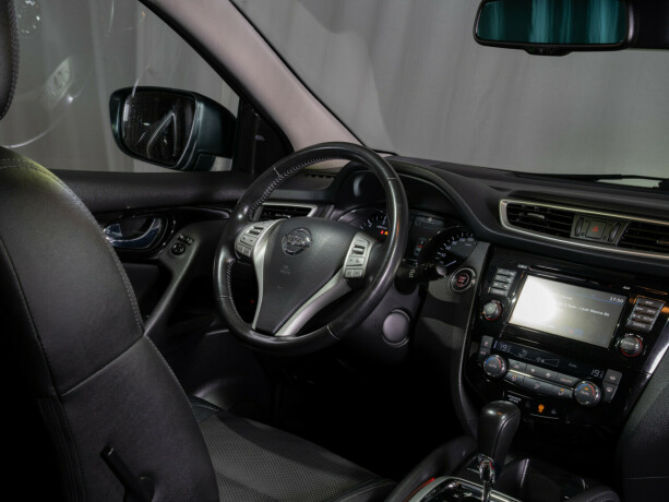 nissan-qashqai-diesel-2017-big-19