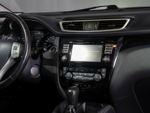 nissan-qashqai-diesel-2017-big-21