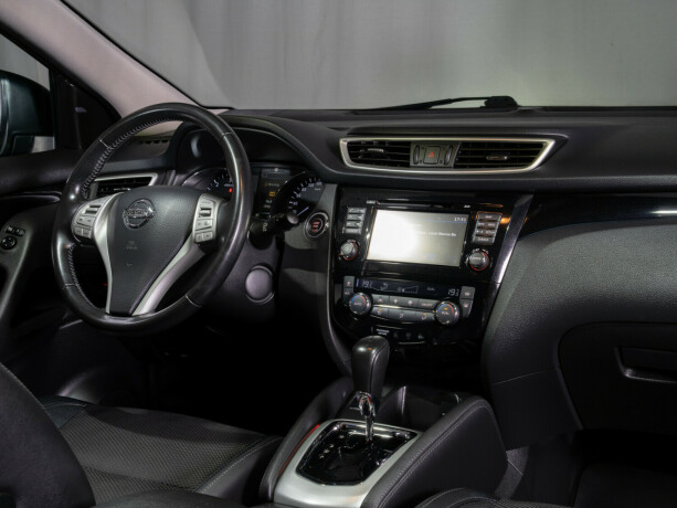 nissan-qashqai-diesel-2017-big-20