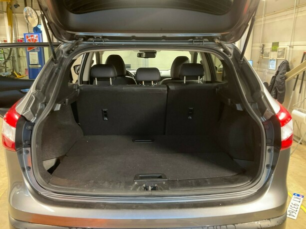 nissan-qashqai-diesel-2017-big-14