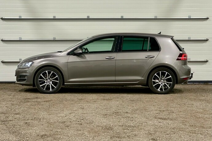 volkswagen-golf-bensin-2014-big-4