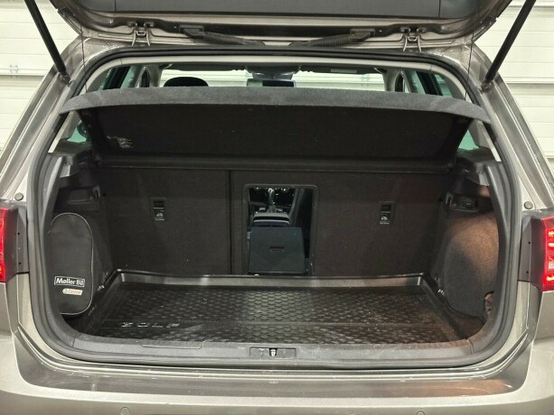 volkswagen-golf-bensin-2014-big-12