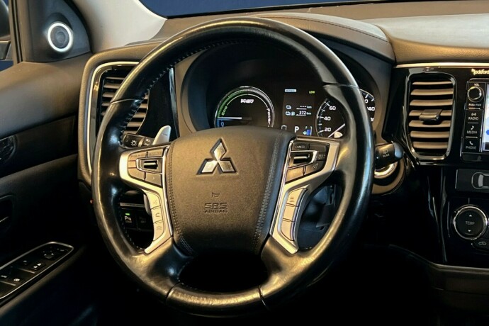 mitsubishi-outlander-elektrisitetbensin-2017-big-14