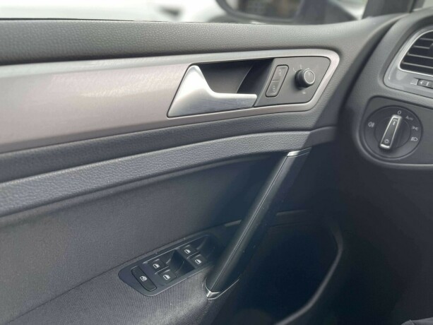 volkswagen-golf-elektrisitet-2015-big-16