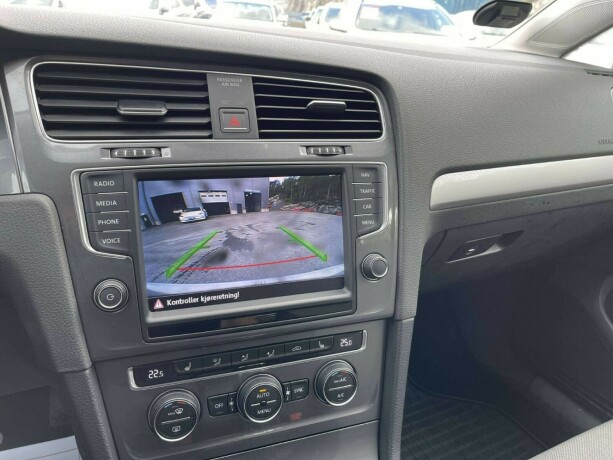 volkswagen-golf-elektrisitet-2015-big-18