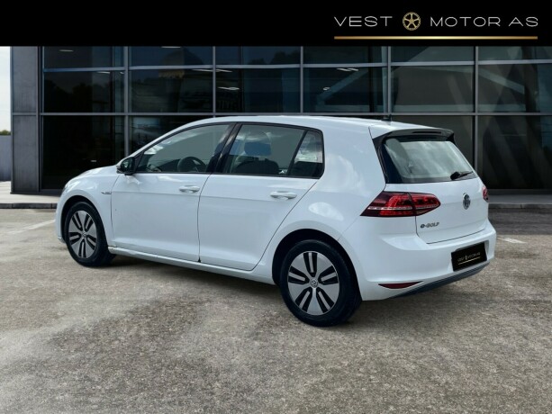 volkswagen-golf-elektrisitet-2015-big-4