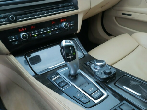 bmw-5-serie-diesel-2012-big-11