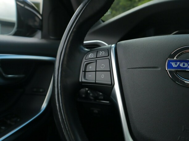 volvo-v60-elektrisitetdiesel-2014-big-11