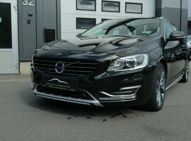 volvo-v60-elektrisitetdiesel-2014-big-2