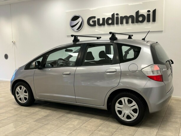honda-jazz-bensin-2009-big-2