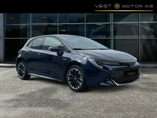 Toyota | Corolla | Elektrisitet+bensin | 2022