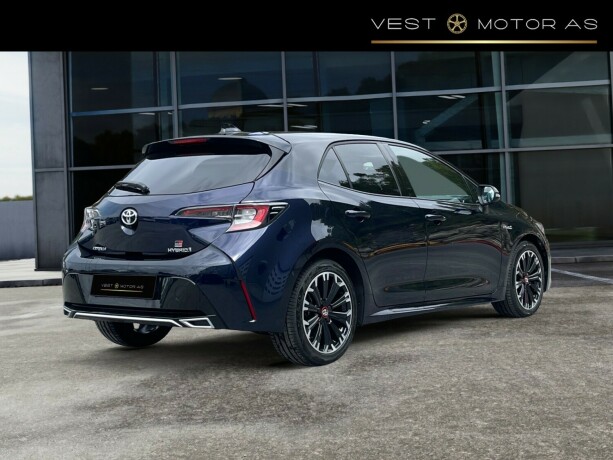 toyota-corolla-elektrisitetbensin-2022-big-7