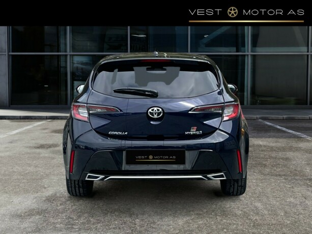 toyota-corolla-elektrisitetbensin-2022-big-5