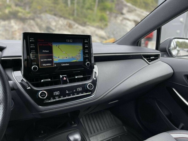 toyota-corolla-elektrisitetbensin-2022-big-21