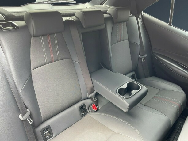 toyota-corolla-elektrisitetbensin-2022-big-12