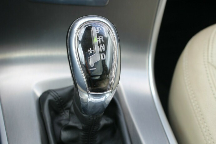 volvo-xc-60-diesel-2013-big-19