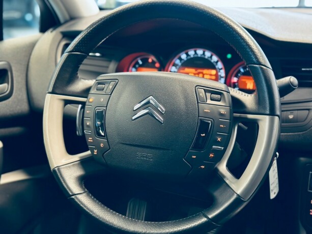 citroen-c5-diesel-2012-big-19