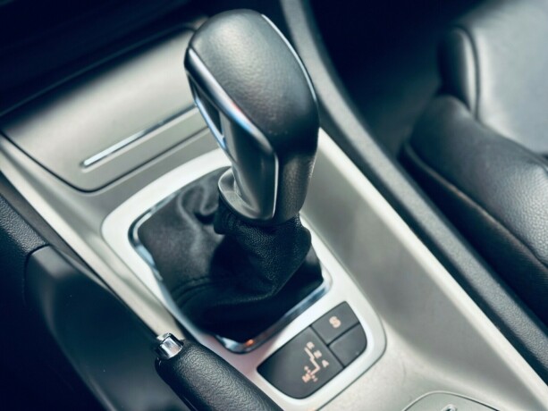 citroen-c5-diesel-2012-big-20
