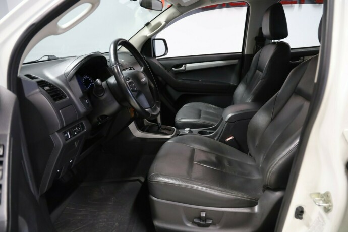 isuzu-d-max-diesel-2016-big-5