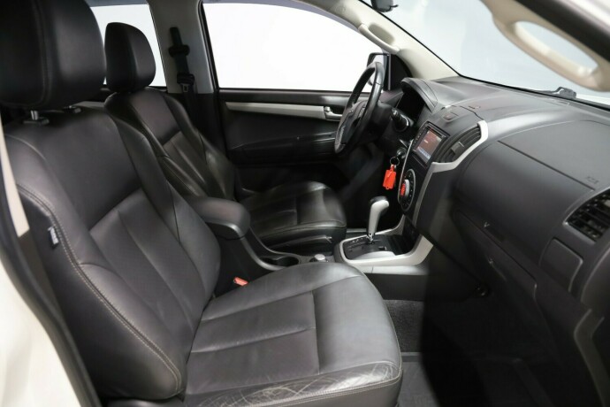 isuzu-d-max-diesel-2016-big-7
