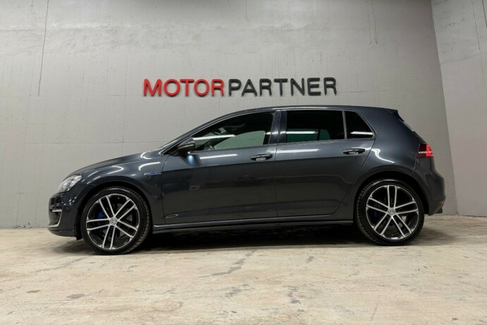 volkswagen-golf-elektrisitetbensin-2015-big-3