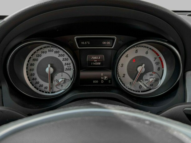 mercedes-benz-cla-bensin-2013-big-27