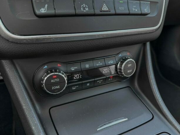 mercedes-benz-cla-bensin-2013-big-23