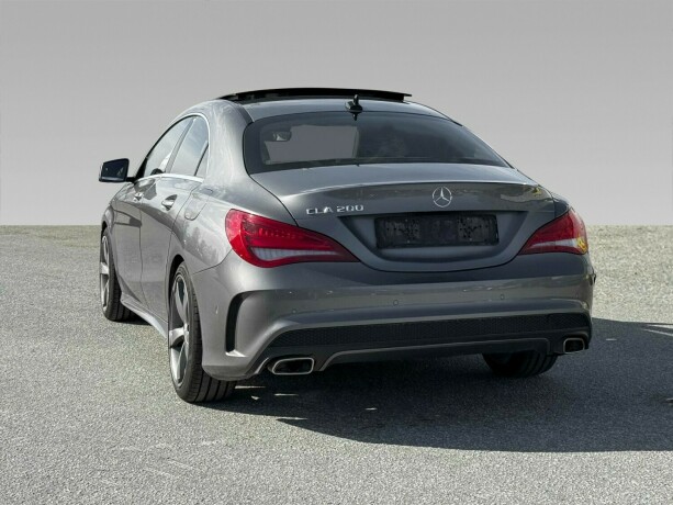 mercedes-benz-cla-bensin-2013-big-10