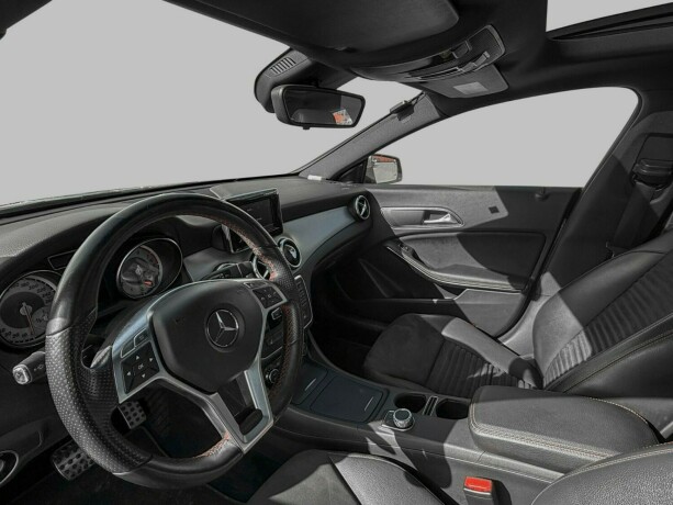 mercedes-benz-cla-bensin-2013-big-21
