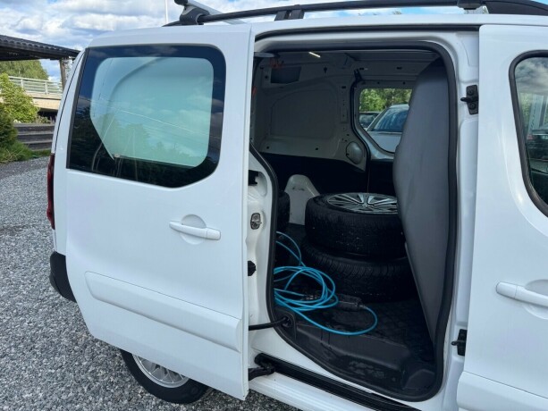peugeot-partner-elektrisitet-2016-big-14