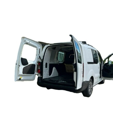 peugeot-partner-elektrisitet-2016-big-2