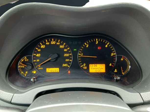 toyota-avensis-diesel-2007-big-22