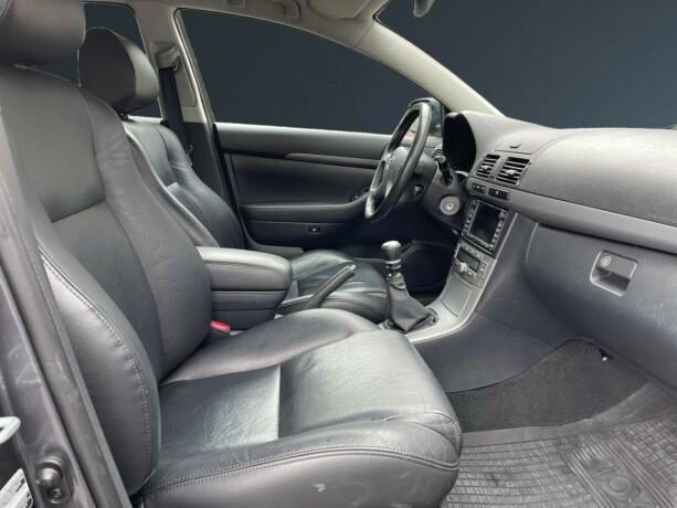 toyota-avensis-diesel-2007-big-11