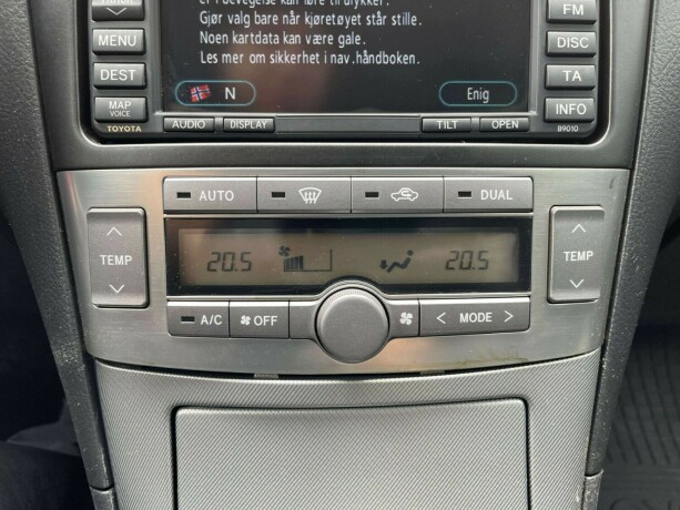 toyota-avensis-diesel-2007-big-18