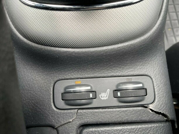 toyota-avensis-diesel-2007-big-19