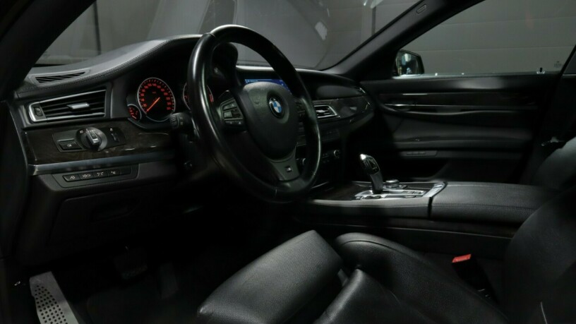 bmw-7-serie-diesel-2011-big-6