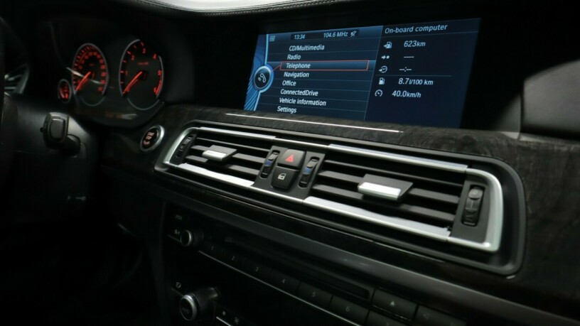 bmw-7-serie-diesel-2011-big-14