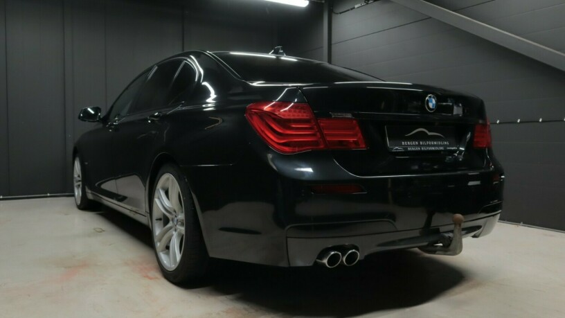bmw-7-serie-diesel-2011-big-3