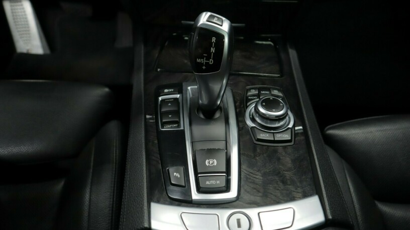 bmw-7-serie-diesel-2011-big-21