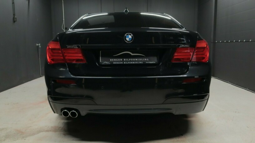 bmw-7-serie-diesel-2011-big-4
