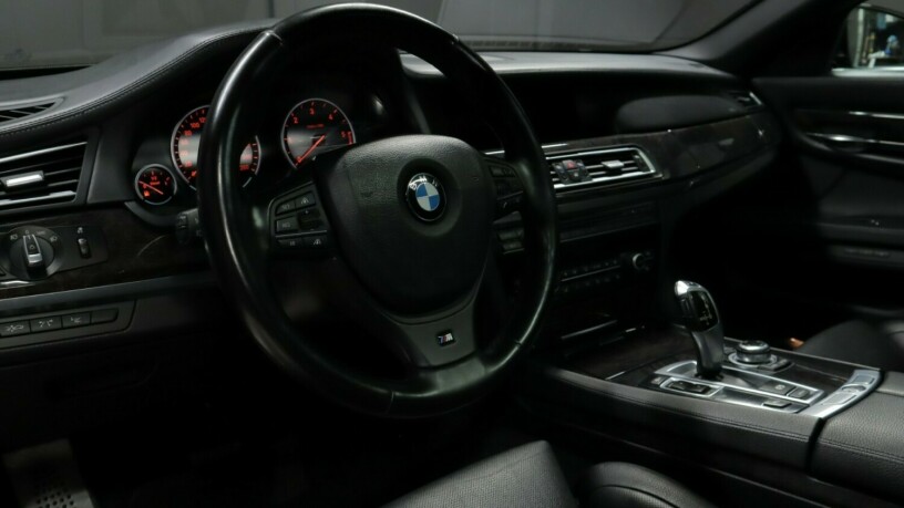 bmw-7-serie-diesel-2011-big-26