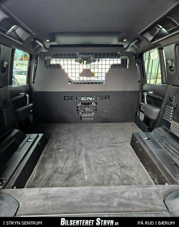 land-rover-defender-elektrisitetdiesel-2023-big-9