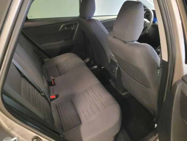 toyota-auris-elektrisitetbensin-2015-big-14