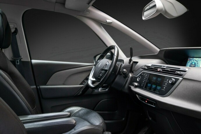 citroen-c4-picasso-diesel-2016-big-33